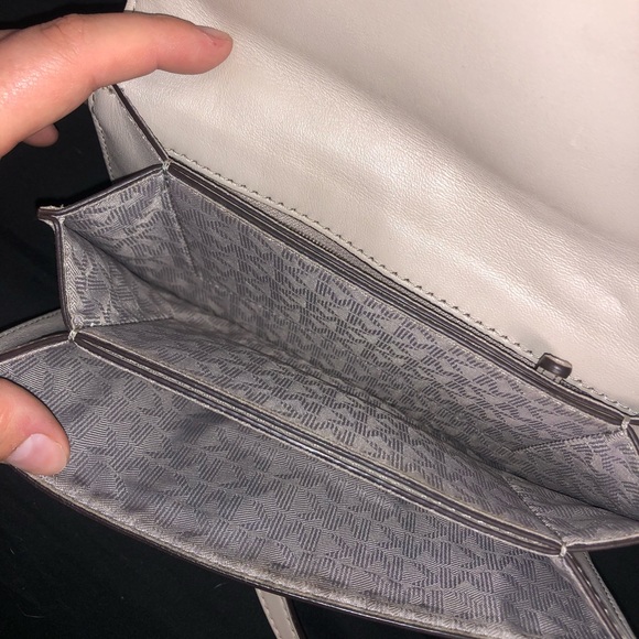 Michael Kors Large Sloan Studded Gusset Crossbody - Picture 3 of 3